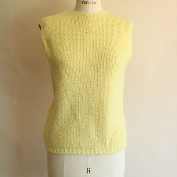 Vintage 1960s Sweater Vest, Classic Creations Yellow Knit, Zipper Back - Picture 2 of 10